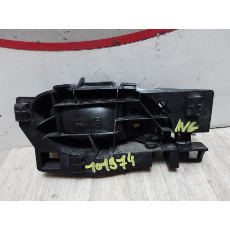 Poignee interieur avant gauche CITROEN BERLINGO 2 PHASE 1 d’occasion