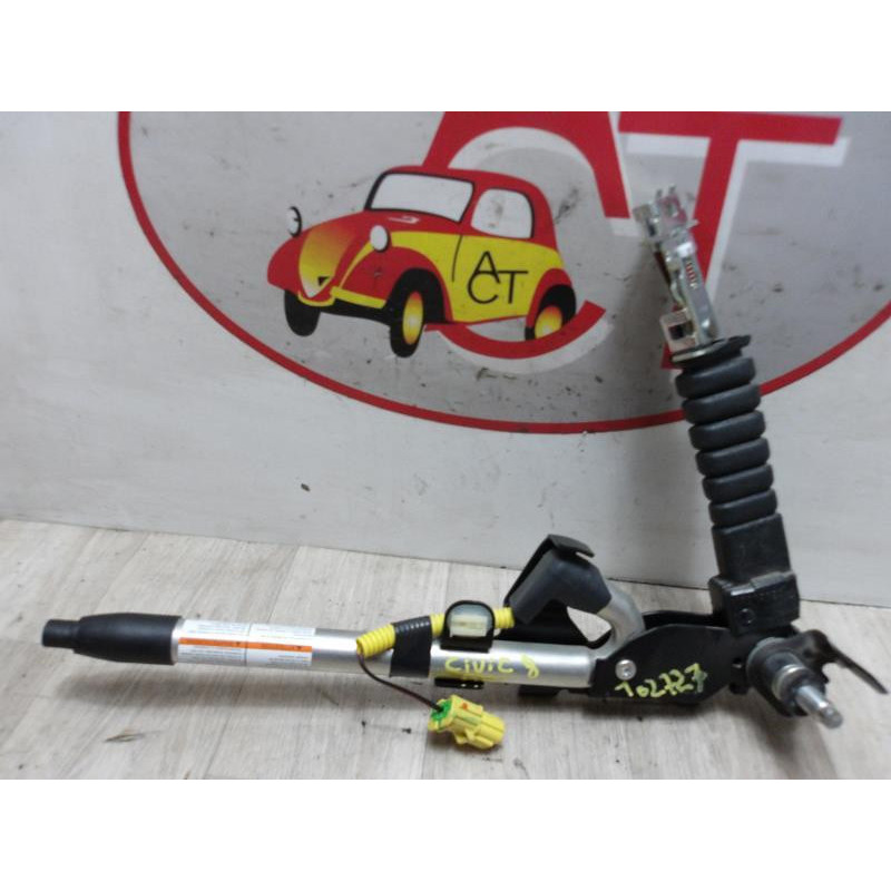 Pretensionneur de ceinture avant gauche HONDA CIVIC 8 PHASE 2 d’occasion