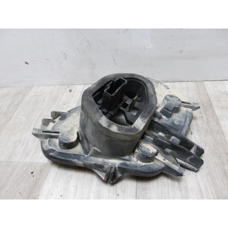 Platine feu arriere gauche PEUGEOT 208 1 PHASE 1 d’occasion