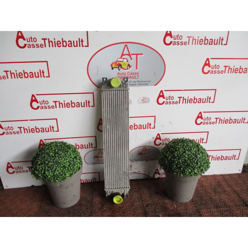 Echangeur air (Intercooler) RENAULT MASTER II PHASE 2 CHASSIS CABINE d’occasion