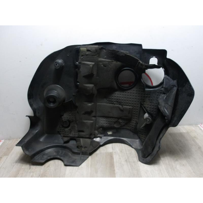 Cache moteur  VOLKSWAGEN PASSAT 4 PHASE 2 d’occasion