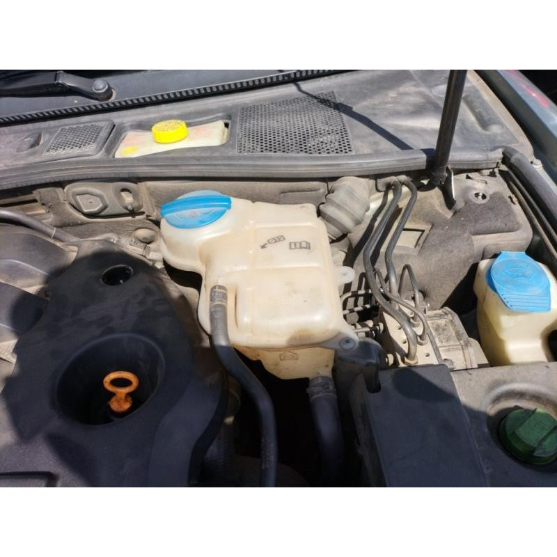 Cache moteur  VOLKSWAGEN PASSAT 4 PHASE 2 d’occasion