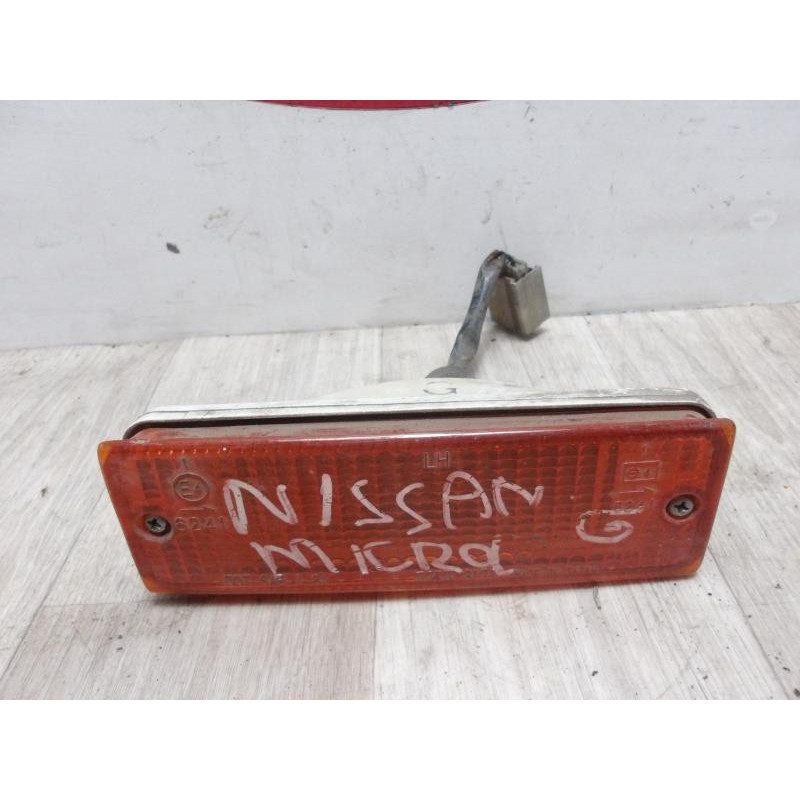Repetiteur clignotant avant gauche (Feux) NISSAN  d’occasion