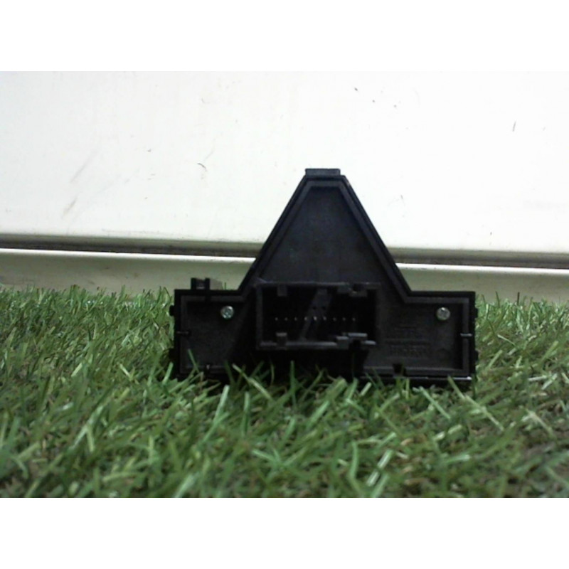 Bouton de warning OPEL CORSA (D) PHASE 1 d’occasion