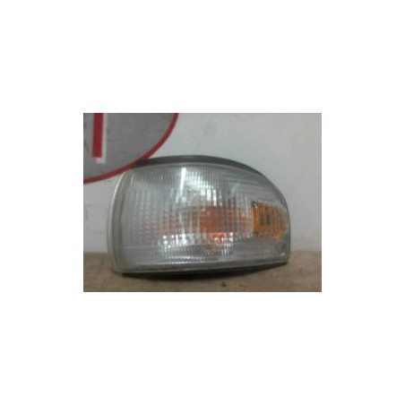 Optique avant secondaire gauche (feux)(clignotant) HYUNDAI H 100 d’occasion
