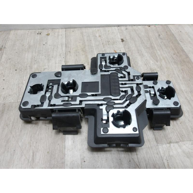 Platine feu arriere gauche SKODA FELICIA PHASE 1 d’occasion