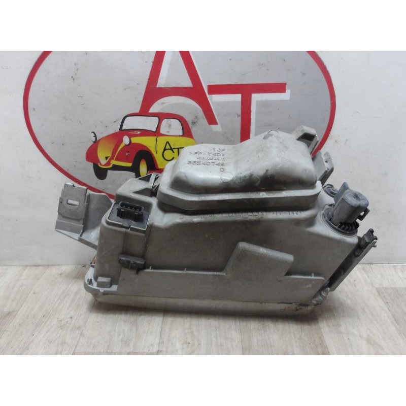 Optique avant principal droit (feux)(phare) FIAT  d’occasion