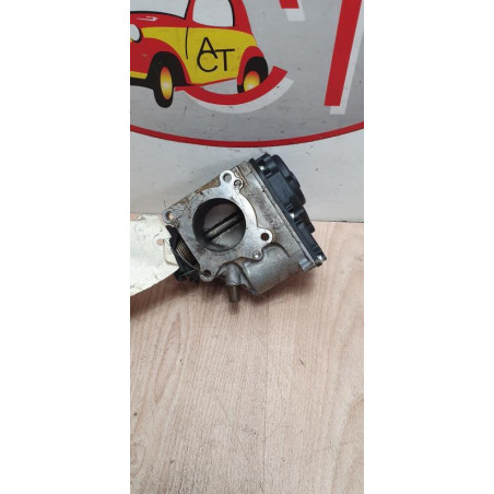 Boitier papillon VOLKSWAGEN POLO 3 CLASSIC/FLIGHT d’occasion