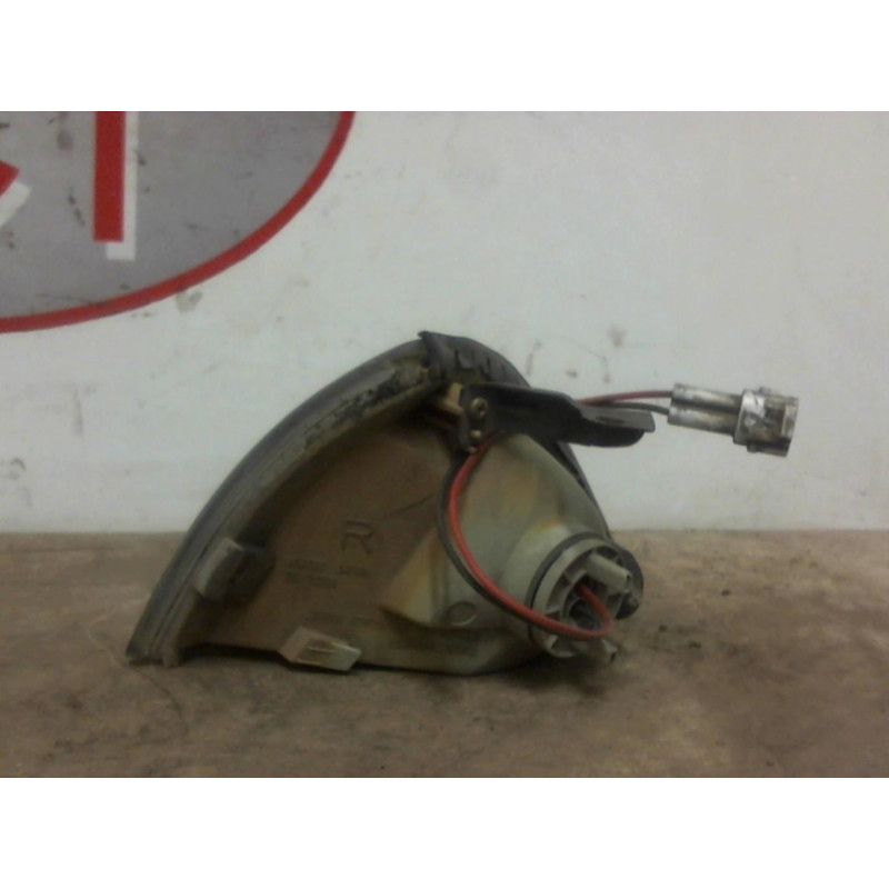 Optique avant secondaire droit (feux)(clignotant) SUZUKI  d’occasion