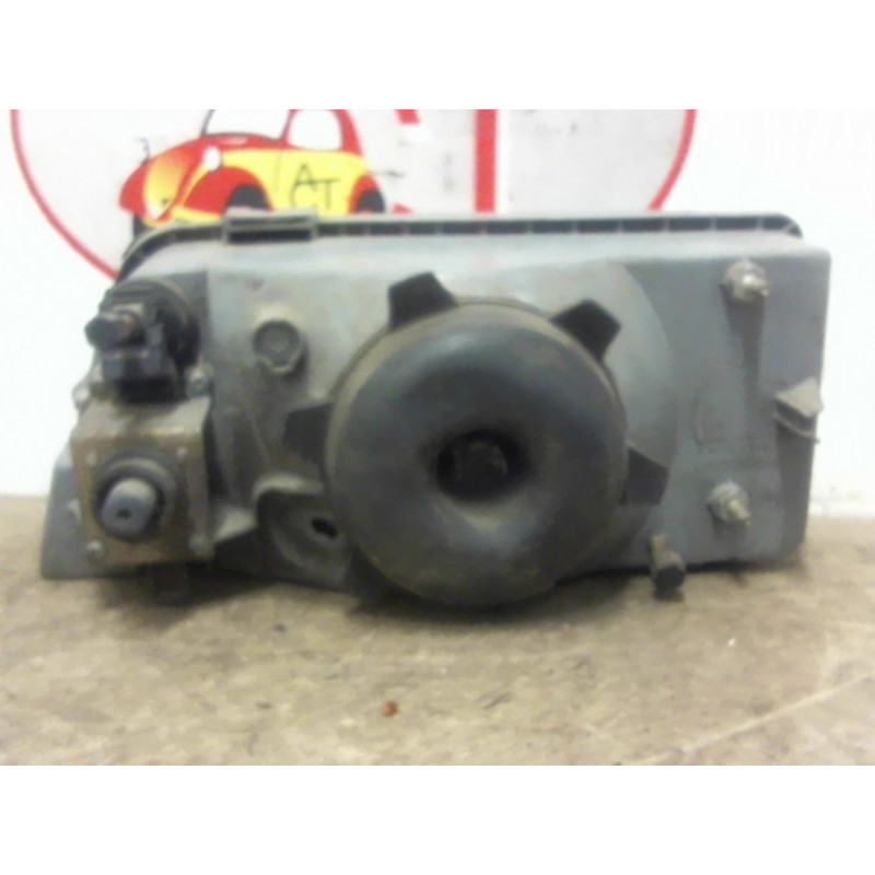 Optique avant principal droit (feux)(phare) FIAT  d’occasion