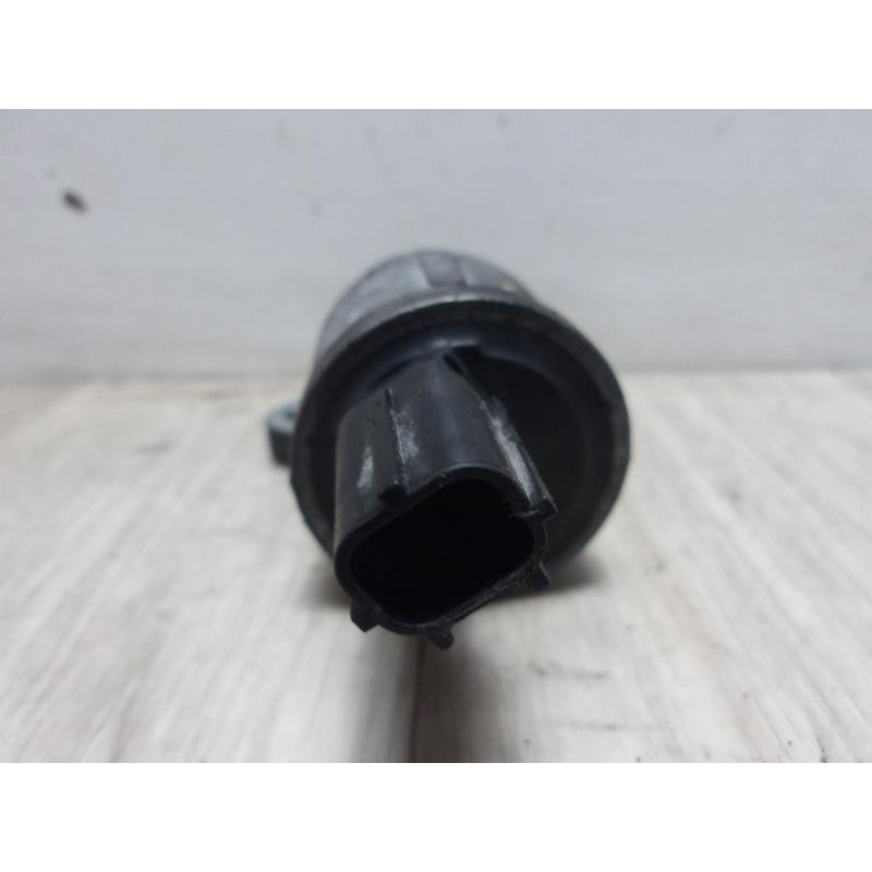 Conjoncteur disjoncteur FORD FIESTA 4 PHASE 1 d’occasion