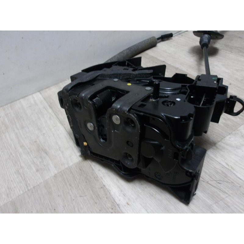 Serrure avant gauche RENAULT SCENIC 4 d’occasion