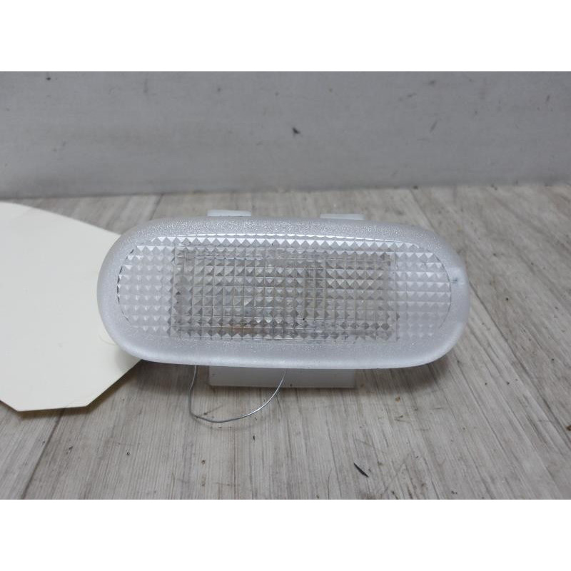 Lumiere porte avant gauche RENAULT SCENIC 4 d’occasion