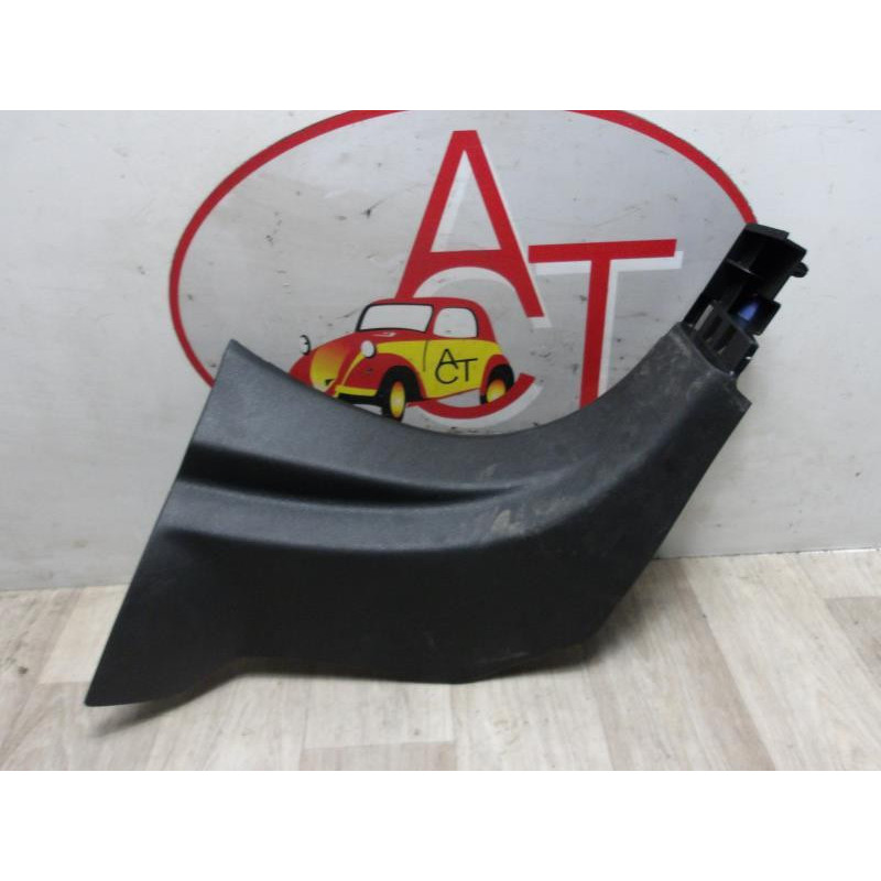 Garniture laterale Avant droite RENAULT SCENIC 4 d’occasion