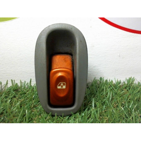 Interrupteur de leve vitre avant droit RENAULT TWINGO I PHASE 2 d’occasion