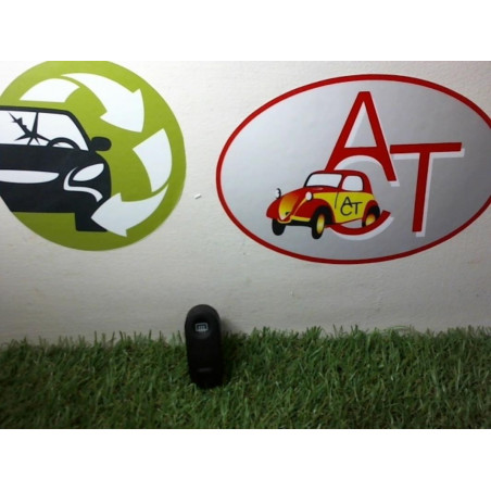 Commande degivrage lunette arriere RENAULT KANGOO I d’occasion