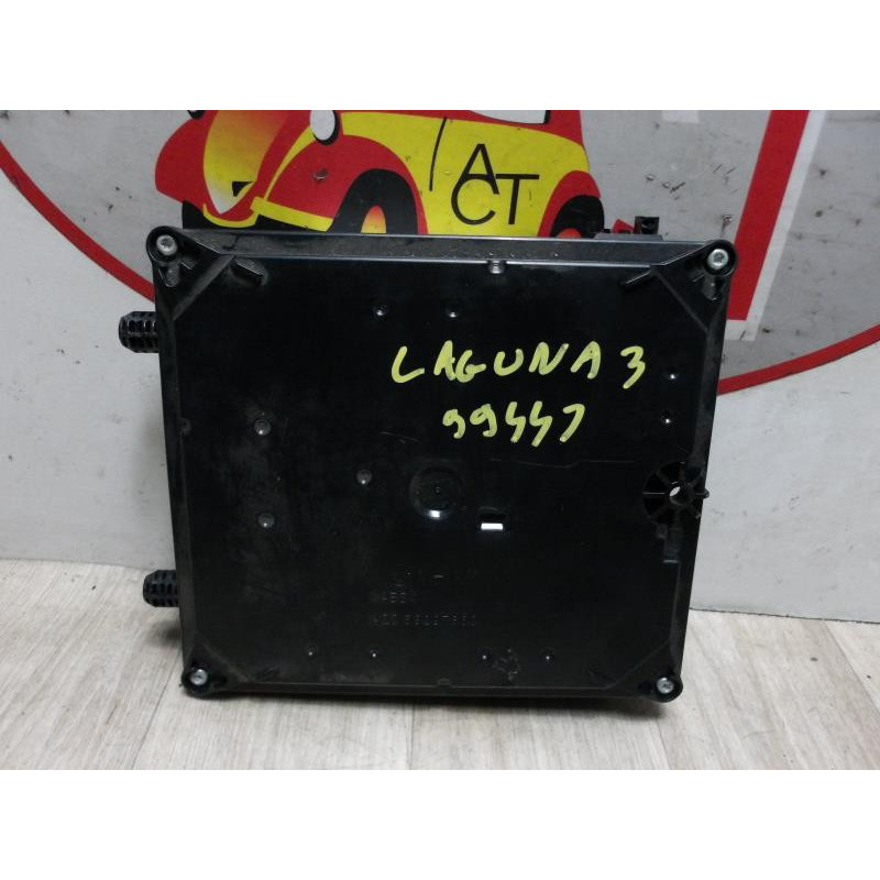 Boitier servitude moteur (BSM) RENAULT LAGUNA 3 PHASE 1 d’occasion