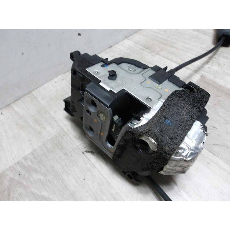 Serrure arriere droit RENAULT LAGUNA 3 PHASE 1 d’occasion