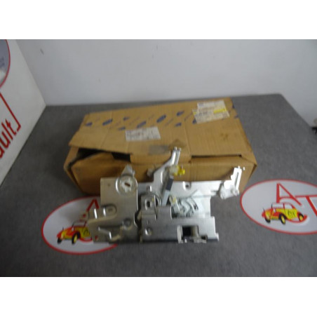 Serrure avant droit FORD TRANSIT III COMBI d’occasion
