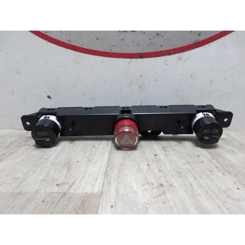 Bouton de warning FIAT 500 2 PHASE 1 d’occasion