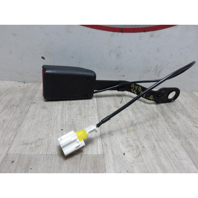Attache ceinture avant droit CITROEN  d’occasion