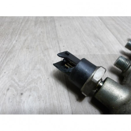 Rampe injection RENAULT SCENIC 1 PHASE 2 d’occasion
