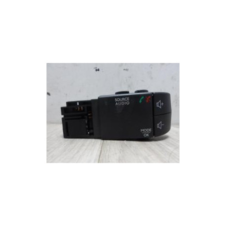 Commande autoradio RENAULT CLIO 4 PHASE 2 d’occasion