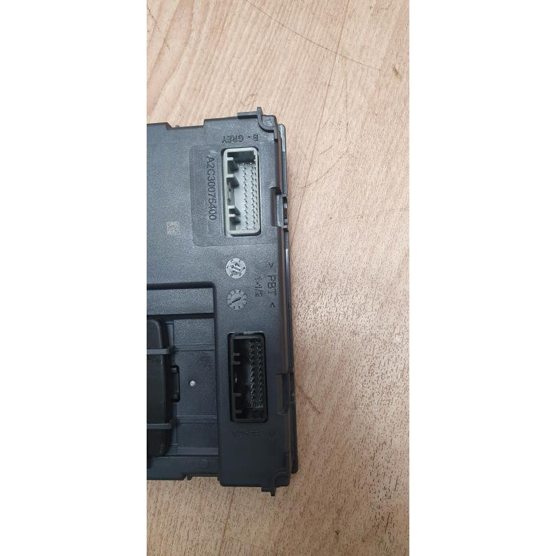 Lecteur de carte (neiman) RENAULT CLIO 4 PHASE 2 d’occasion