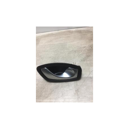 Poignee interieur arriere droit RENAULT CLIO 4 PHASE 2 d’occasion