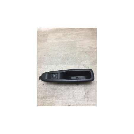 Interrupteur de leve vitre arriere droit RENAULT CLIO 4 PHASE 2 d’occasion