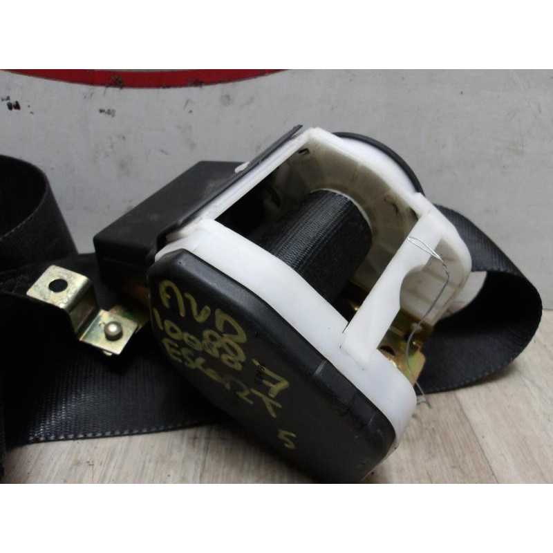 Ceinture avant droit FORD ESCORT 5 PHASE 2 d’occasion