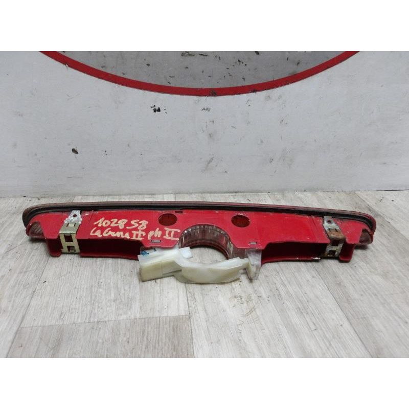 Feu arriere stop central RENAULT LAGUNA 2 PHASE 2 d’occasion