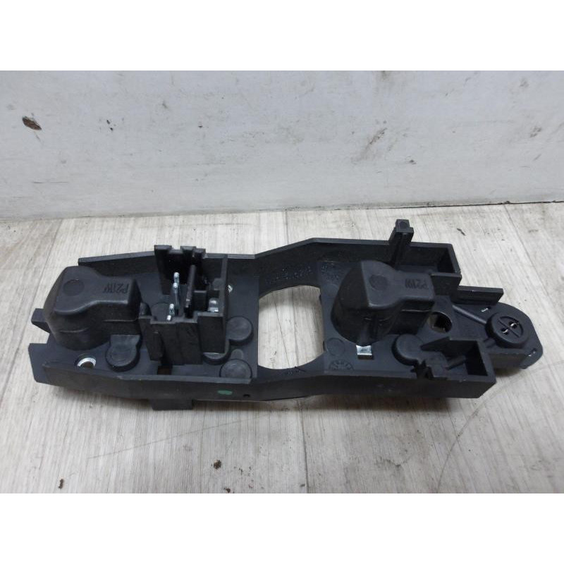 Platine feu arriere droit RENAULT LAGUNA 2 PHASE 2 d’occasion