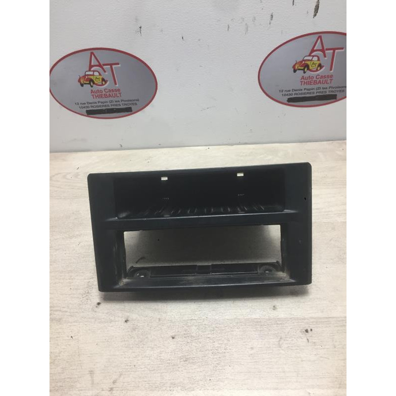Facade autoradio IVECO DAILY 4 PHASE 1 d’occasion