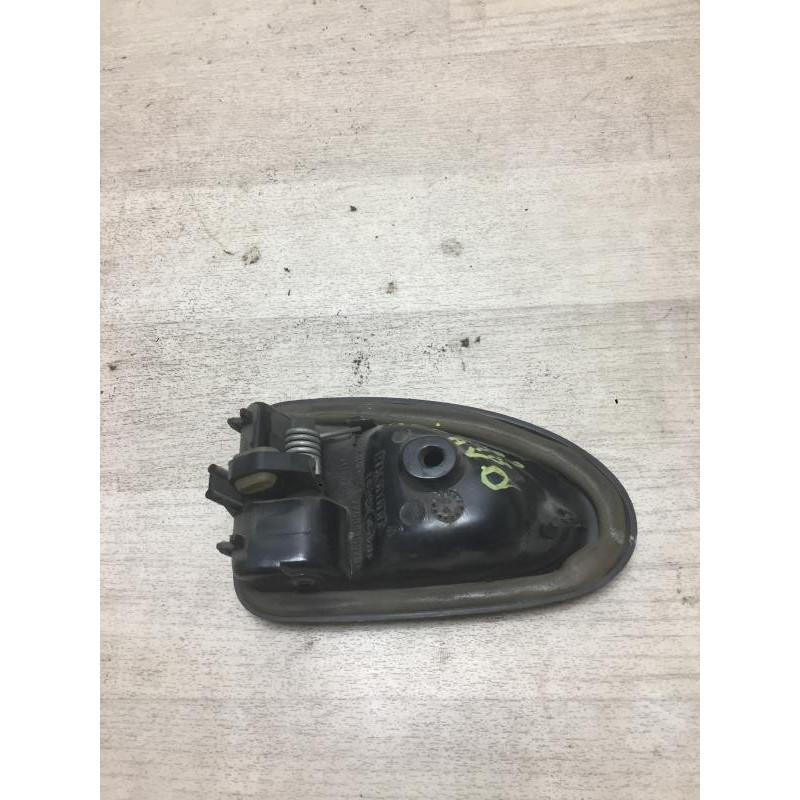 Poignee interieur avant gauche RENAULT MASTER 2 PHASE 2 d’occasion