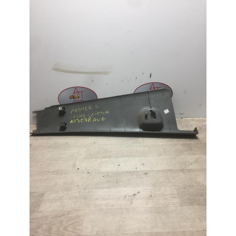 Garniture porte avant gauche RENAULT MASTER 2 PHASE 2 d’occasion