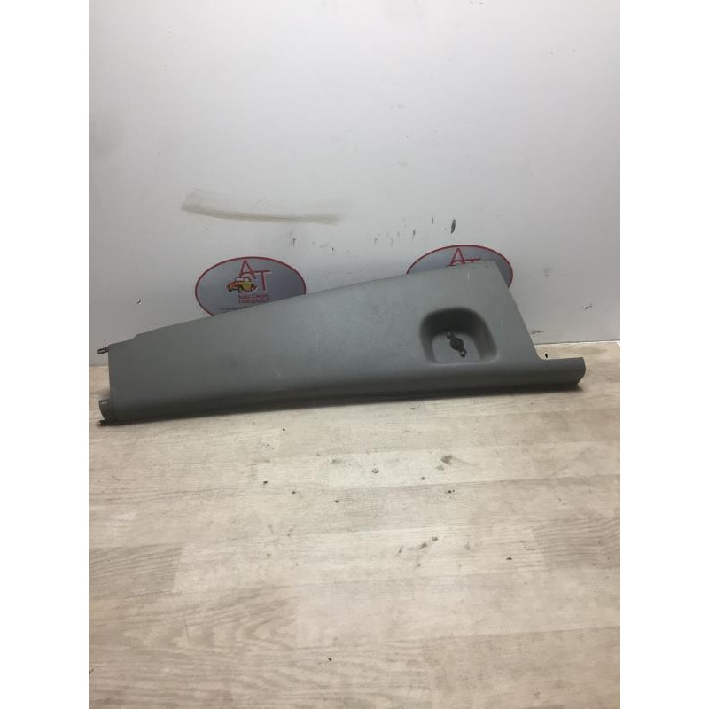 Garniture porte avant droite RENAULT MASTER 2 PHASE 2 d’occasion