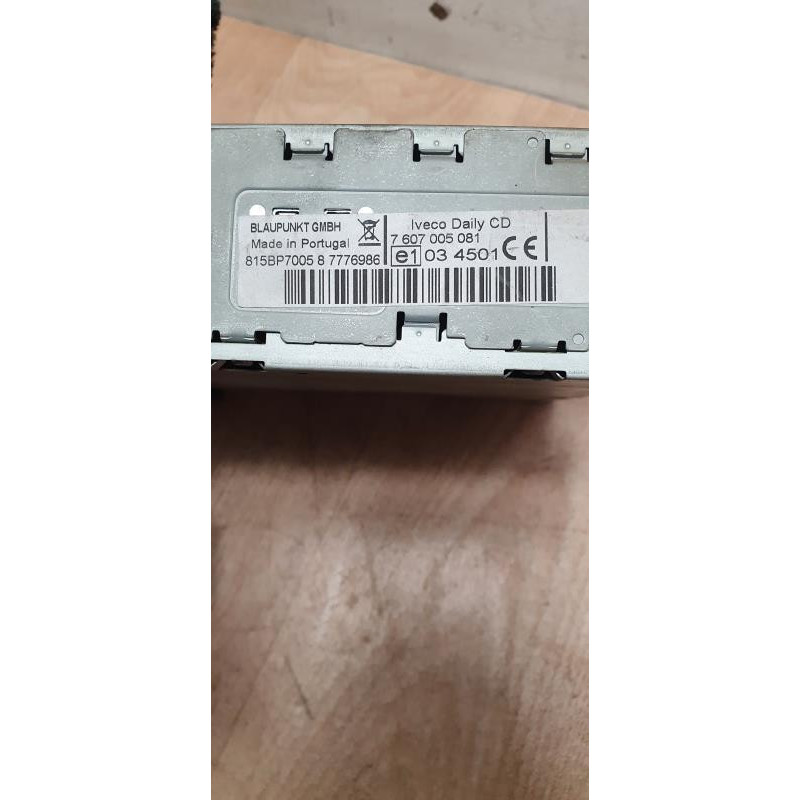 Autoradio d'origine IVECO DAILY 4 PHASE 1 d’occasion