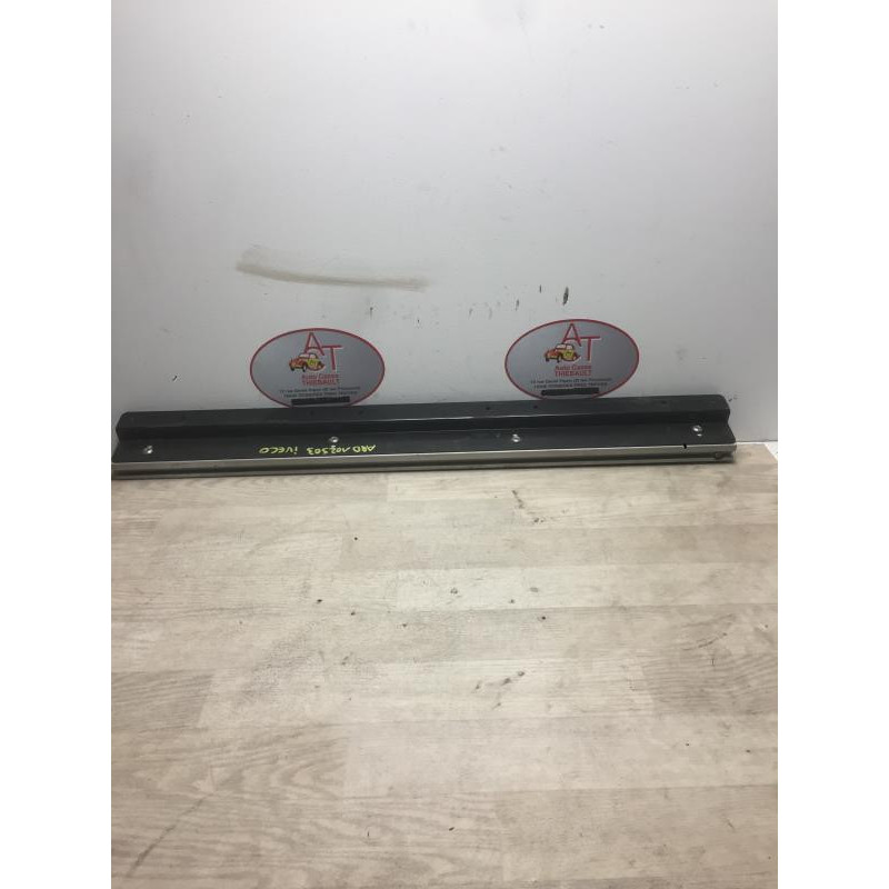 Rail de porte coulissante IVECO DAILY 4 PHASE 1 d’occasion