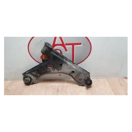 Triangle avant droit PEUGEOT BIPPER d’occasion