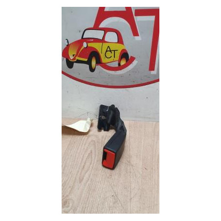 Attache ceinture arriere droit FIAT 500 2 PHASE 1 d’occasion
