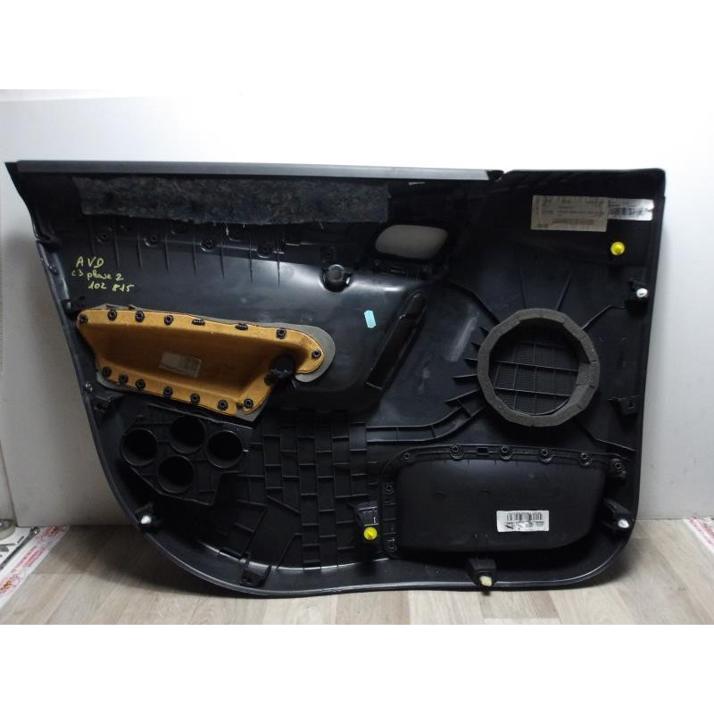 Panneau de porte avant droit CITROEN C3 2 PHASE 2 d’occasion