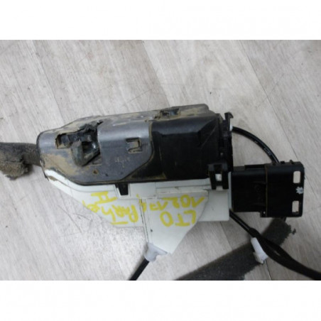 Serrure de porte laterale droite PEUGEOT  d’occasion