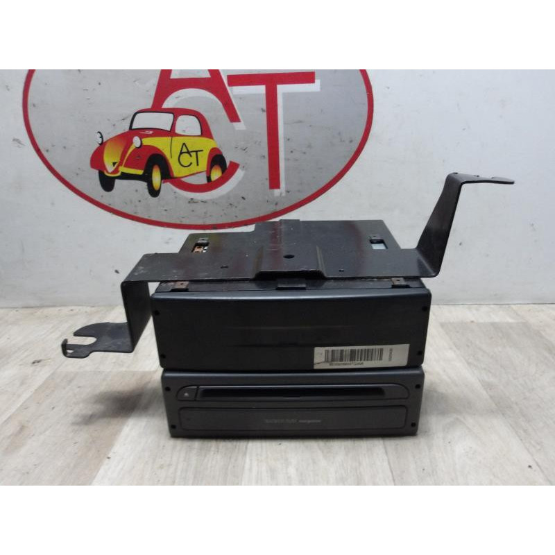 Chargeur CD RENAULT MEGANE 2 PHASE 1 CABRIOLET d’occasion