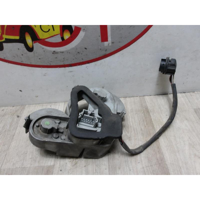 Platine feu arriere gauche RENAULT MEGANE 2 PHASE 1 CABRIOLET d’occasion