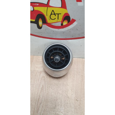 Aerateur tableau de bord avant droit AUDI A1 1 PHASE 1 d’occasion