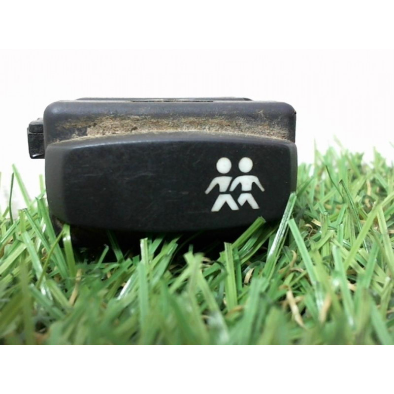 Commande de fermeture centralisee RENAULT LAGUNA II PHASE 2 d’occasion