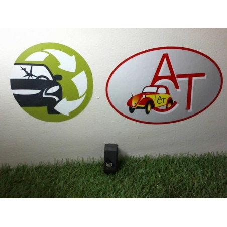 Commande degivrage lunette arriere RENAULT CLIO I PHASE 1 d’occasion