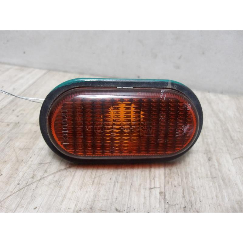 Repetiteur clignotant avant gauche (Feux) RENAULT MASTER 2 PHASE 1 d’occasion