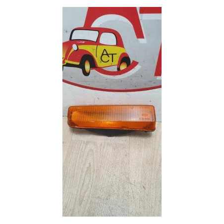 Optique avant secondaire droit (feux)(clignotant) FORD FIESTA 1 d’occasion